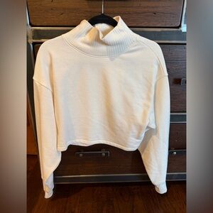 ALO Cream Cropped Turtleneck Sweater